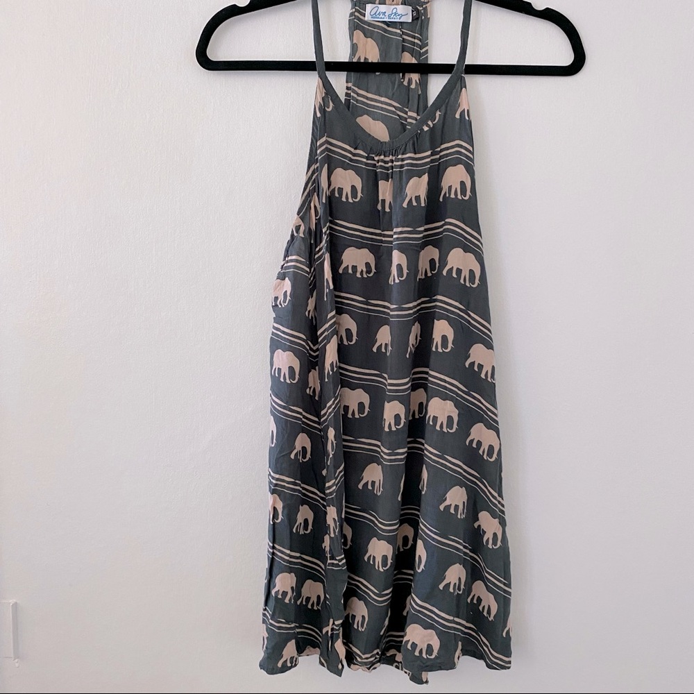 Ava Sky Fighting Eel Dress Star size small elephant print